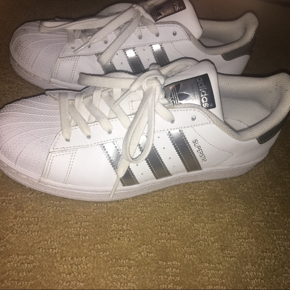 Adidas Silver Superstars Women Size 10 - Picture 7 of 8